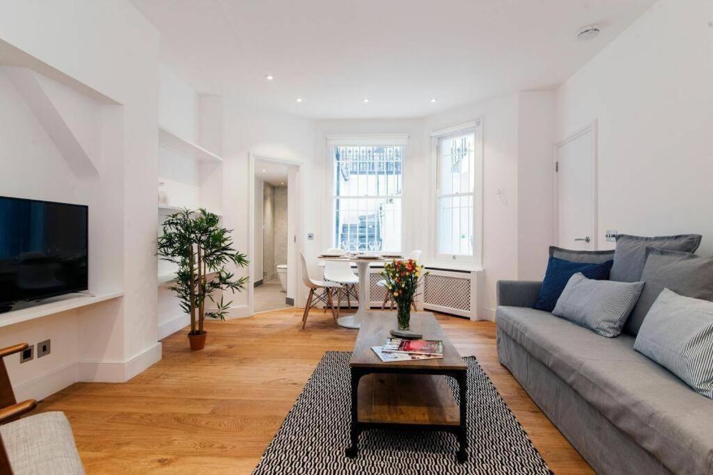 Charming Stylish One-Bedroom Apartment Londra Exterior foto